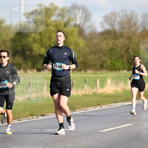 12.04.2026 - 45. Internationalen Wilhelmsburger Insellauf Dr. Thomas Lammeyer http://msf.ph/oto/9431290 12.04.2026 09:11:11 Laufen 3208, 2549, 4003 meine-sportfotos.de
