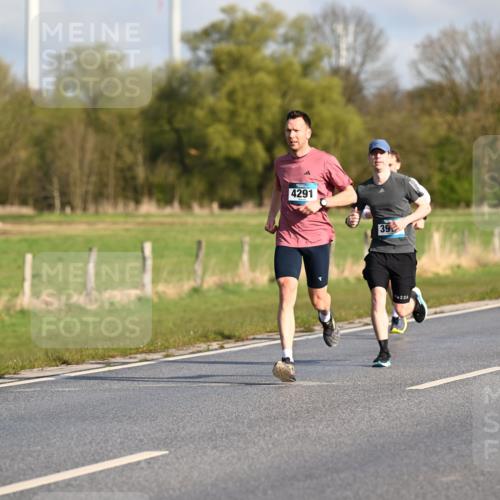 12.04.2026 - 45. Internationalen Wilhelmsburger Insellauf Dr. Thomas Lammeyer http://msf.ph/oto/9431305 12.04.2026 09:11:15 Laufen 4291, 39, 226 meine-sportfotos.de
