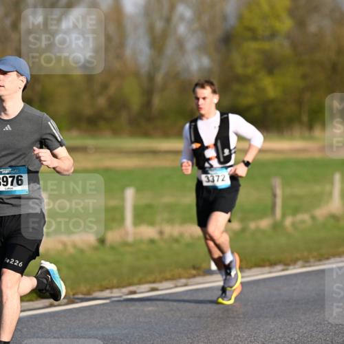 12.04.2026 - 45. Internationalen Wilhelmsburger Insellauf Dr. Thomas Lammeyer http://msf.ph/oto/9431327 12.04.2026 09:11:19 Laufen 4, 3976, 3372, 226 meine-sportfotos.de