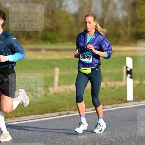 12.04.2026 - 45. Internationalen Wilhelmsburger Insellauf Dr. Thomas Lammeyer http://msf.ph/oto/9431375 12.04.2026 09:11:28 Laufen 3368, 3099 meine-sportfotos.de