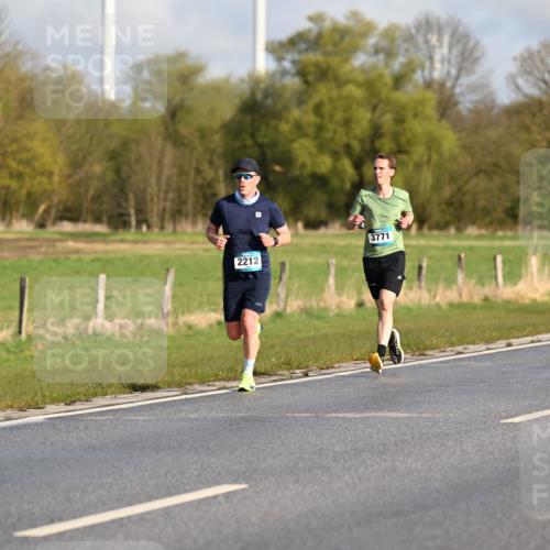 12.04.2026 - 45. Internationalen Wilhelmsburger Insellauf Dr. Thomas Lammeyer http://msf.ph/oto/9431402 12.04.2026 09:11:37 Laufen 2212, 3771 meine-sportfotos.de