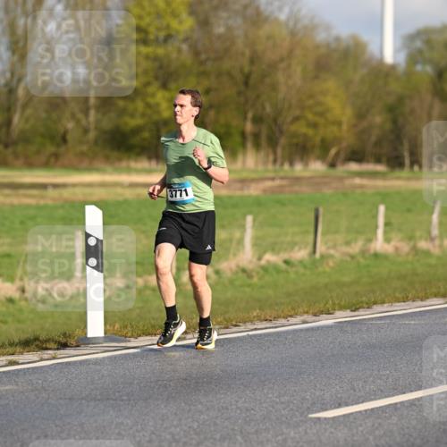 12.04.2026 - 45. Internationalen Wilhelmsburger Insellauf Dr. Thomas Lammeyer http://msf.ph/oto/9431419 12.04.2026 09:11:40 Laufen 2212, 3771 meine-sportfotos.de