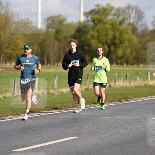 12.04.2026 - 45. Internationalen Wilhelmsburger Insellauf Dr. Thomas Lammeyer http://msf.ph/oto/9431443 12.04.2026 09:11:45 Laufen 45, 2127, 2010, 225 meine-sportfotos.de