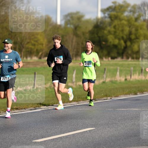 12.04.2026 - 45. Internationalen Wilhelmsburger Insellauf Dr. Thomas Lammeyer http://msf.ph/oto/9431448 12.04.2026 09:11:45 Laufen 4556, 2127, 2010, 2253 meine-sportfotos.de