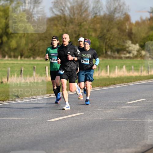12.04.2026 - 45. Internationalen Wilhelmsburger Insellauf Dr. Thomas Lammeyer http://msf.ph/oto/9431499 12.04.2026 09:11:57 Laufen 4175, 5591, 22, 2793, 049 meine-sportfotos.de