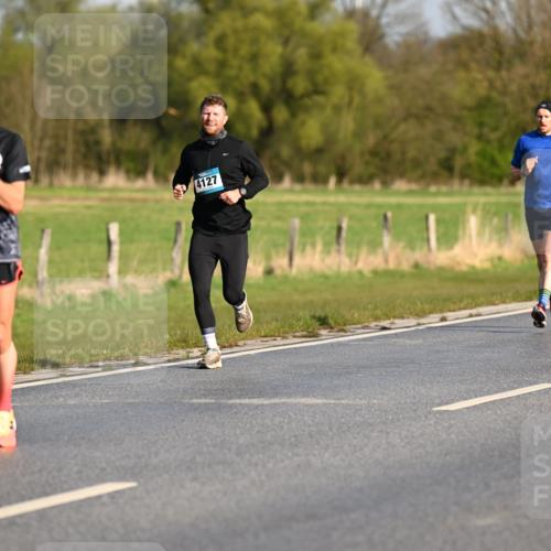 12.04.2026 - 45. Internationalen Wilhelmsburger Insellauf Dr. Thomas Lammeyer http://msf.ph/oto/9431541 12.04.2026 09:12:06 Laufen 5440, 4127 meine-sportfotos.de