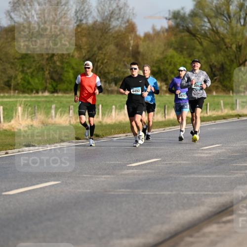 12.04.2026 - 45. Internationalen Wilhelmsburger Insellauf Dr. Thomas Lammeyer http://msf.ph/oto/9431554 12.04.2026 09:12:11 Laufen 4492, 3473, 3053 meine-sportfotos.de