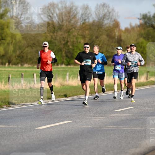 12.04.2026 - 45. Internationalen Wilhelmsburger Insellauf Dr. Thomas Lammeyer http://msf.ph/oto/9431564 12.04.2026 09:12:12 Laufen 4492, 3473, 3053 meine-sportfotos.de