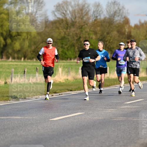 12.04.2026 - 45. Internationalen Wilhelmsburger Insellauf Dr. Thomas Lammeyer http://msf.ph/oto/9431567 12.04.2026 09:12:13 Laufen 4492, 3473, 305 meine-sportfotos.de