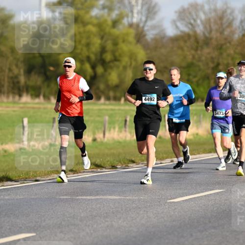 12.04.2026 - 45. Internationalen Wilhelmsburger Insellauf Dr. Thomas Lammeyer http://msf.ph/oto/9431580 12.04.2026 09:12:14 Laufen 4492, 3473, 3053 meine-sportfotos.de