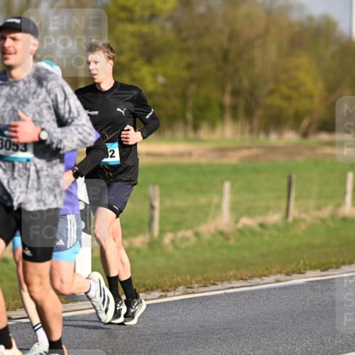 12.04.2026 - 45. Internationalen Wilhelmsburger Insellauf Dr. Thomas Lammeyer http://msf.ph/oto/9431613 12.04.2026 09:12:20 Laufen 3053, 2 meine-sportfotos.de