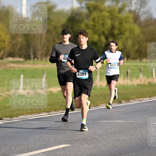 12.04.2026 - 45. Internationalen Wilhelmsburger Insellauf Dr. Thomas Lammeyer http://msf.ph/oto/9431656 12.04.2026 09:12:30 Laufen 45, 4381, 4027 meine-sportfotos.de