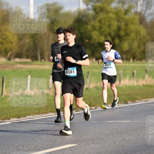 12.04.2026 - 45. Internationalen Wilhelmsburger Insellauf Dr. Thomas Lammeyer http://msf.ph/oto/9431658 12.04.2026 09:12:30 Laufen 45, 4381, 4027 meine-sportfotos.de
