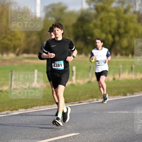 12.04.2026 - 45. Internationalen Wilhelmsburger Insellauf Dr. Thomas Lammeyer http://msf.ph/oto/9431660 12.04.2026 09:12:30 Laufen 4381 meine-sportfotos.de