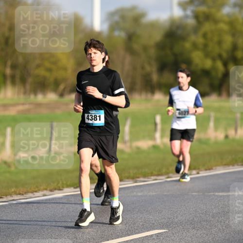 12.04.2026 - 45. Internationalen Wilhelmsburger Insellauf Dr. Thomas Lammeyer http://msf.ph/oto/9431662 12.04.2026 09:12:30 Laufen 4381 meine-sportfotos.de