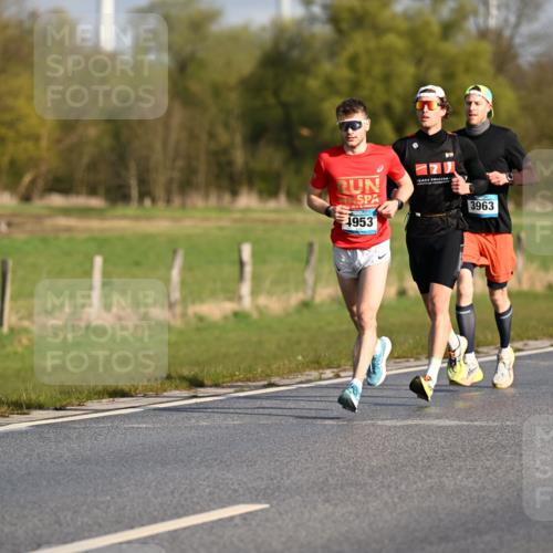 12.04.2026 - 45. Internationalen Wilhelmsburger Insellauf Dr. Thomas Lammeyer http://msf.ph/oto/9431688 12.04.2026 09:12:35 Laufen 4953, 3963 meine-sportfotos.de