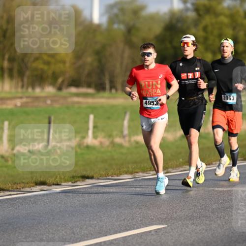 12.04.2026 - 45. Internationalen Wilhelmsburger Insellauf Dr. Thomas Lammeyer http://msf.ph/oto/9431693 12.04.2026 09:12:36 Laufen 4953, 3963 meine-sportfotos.de