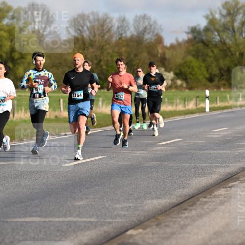 12.04.2026 - 45. Internationalen Wilhelmsburger Insellauf Dr. Thomas Lammeyer http://msf.ph/oto/9431720 12.04.2026 09:12:40 Laufen 73, 351, 4694, 4154, 4052 meine-sportfotos.de