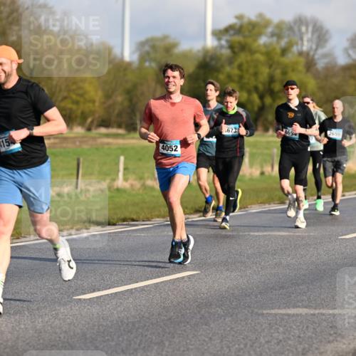 12.04.2026 - 45. Internationalen Wilhelmsburger Insellauf Dr. Thomas Lammeyer http://msf.ph/oto/9431737 12.04.2026 09:12:43 Laufen 3514, 15, 4052, 673, 4694, 2659 meine-sportfotos.de