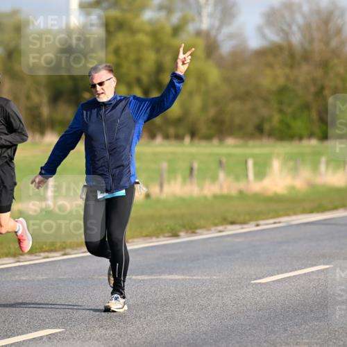 12.04.2026 - 45. Internationalen Wilhelmsburger Insellauf Dr. Thomas Lammeyer http://msf.ph/oto/9431793 12.04.2026 09:12:55 Laufen 3561 meine-sportfotos.de