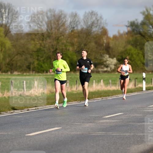 12.04.2026 - 45. Internationalen Wilhelmsburger Insellauf Dr. Thomas Lammeyer http://msf.ph/oto/9431809 12.04.2026 09:13:00 Laufen 5645, 4460 meine-sportfotos.de