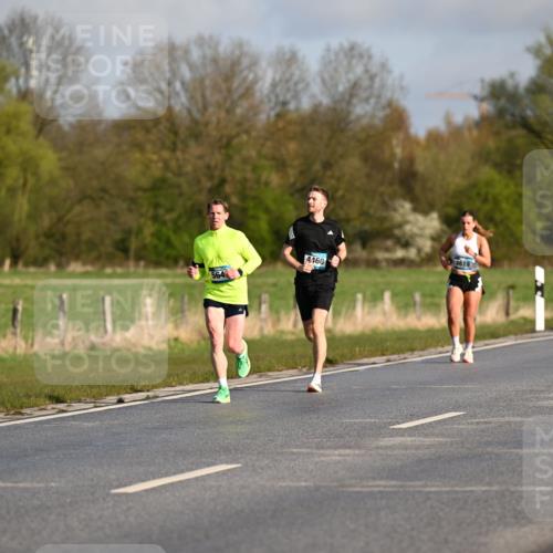 12.04.2026 - 45. Internationalen Wilhelmsburger Insellauf Dr. Thomas Lammeyer http://msf.ph/oto/9431810 12.04.2026 09:13:00 Laufen 564, 4460, 3619 meine-sportfotos.de