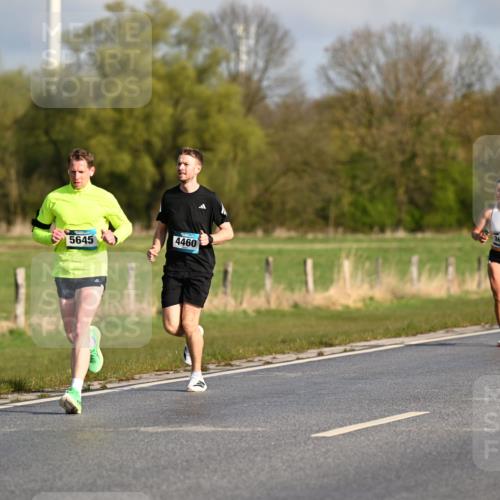 12.04.2026 - 45. Internationalen Wilhelmsburger Insellauf Dr. Thomas Lammeyer http://msf.ph/oto/9431830 12.04.2026 09:13:03 Laufen 3619, 5645, 4460 meine-sportfotos.de