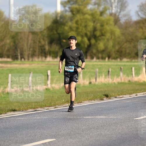 12.04.2026 - 45. Internationalen Wilhelmsburger Insellauf Dr. Thomas Lammeyer http://msf.ph/oto/9431864 12.04.2026 09:13:12 Laufen 5569, 1562 meine-sportfotos.de