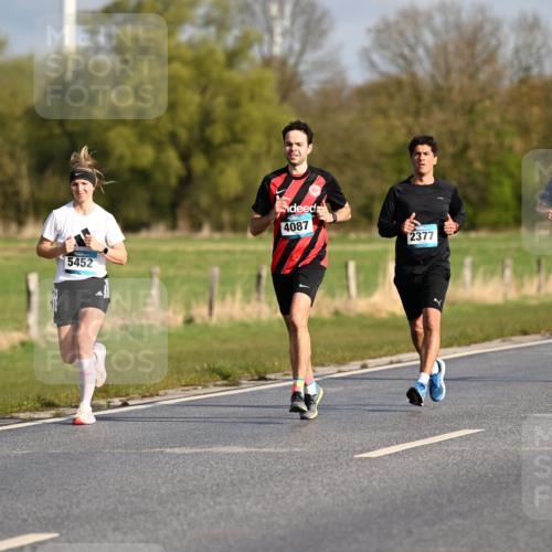 12.04.2026 - 45. Internationalen Wilhelmsburger Insellauf Dr. Thomas Lammeyer http://msf.ph/oto/9431896 12.04.2026 09:13:18 Laufen 5452, 4087, 3047, 2377 meine-sportfotos.de