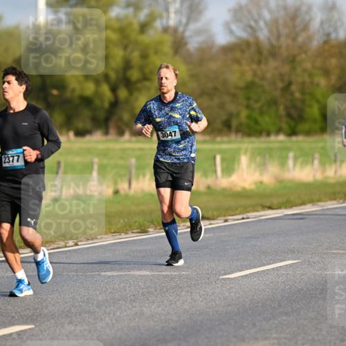 12.04.2026 - 45. Internationalen Wilhelmsburger Insellauf Dr. Thomas Lammeyer http://msf.ph/oto/9431914 12.04.2026 09:13:20 Laufen 2377, 3047, 4075 meine-sportfotos.de
