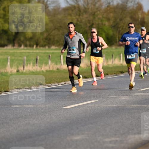 12.04.2026 - 45. Internationalen Wilhelmsburger Insellauf Dr. Thomas Lammeyer http://msf.ph/oto/9431921 12.04.2026 09:13:22 Laufen 4075, 2181, 2213, 4979, 4068 meine-sportfotos.de
