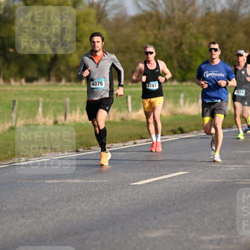12.04.2026 - 45. Internationalen Wilhelmsburger Insellauf Dr. Thomas Lammeyer http://msf.ph/oto/9431927 12.04.2026 09:13:23 Laufen 4075, 2181, 4060, 144, 4979 meine-sportfotos.de