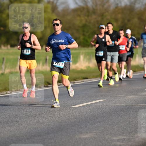12.04.2026 - 45. Internationalen Wilhelmsburger Insellauf Dr. Thomas Lammeyer http://msf.ph/oto/9431937 12.04.2026 09:13:25 Laufen 2181, 2213 meine-sportfotos.de