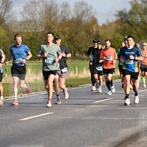12.04.2026 - 45. Internationalen Wilhelmsburger Insellauf Dr. Thomas Lammeyer http://msf.ph/oto/9431952 12.04.2026 09:13:27 Laufen 4975, 4144, 4068, 3355, 4294, 4994, 2627, 5052, 5685 meine-sportfotos.de