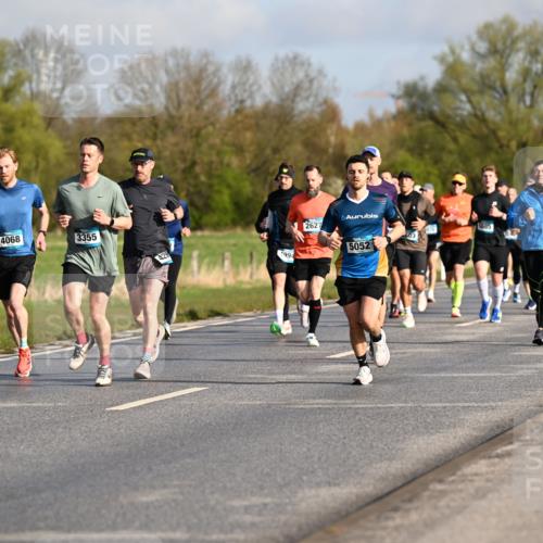12.04.2026 - 45. Internationalen Wilhelmsburger Insellauf Dr. Thomas Lammeyer http://msf.ph/oto/9431955 12.04.2026 09:13:28 Laufen 4144, 4068, 3355, 994, 2627, 5052, 4621 meine-sportfotos.de
