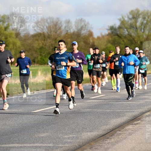 12.04.2026 - 45. Internationalen Wilhelmsburger Insellauf Dr. Thomas Lammeyer http://msf.ph/oto/9431960 12.04.2026 09:13:29 Laufen 4068, 3355, 5052, 1603, 2979 meine-sportfotos.de