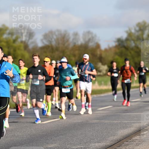 12.04.2026 - 45. Internationalen Wilhelmsburger Insellauf Dr. Thomas Lammeyer http://msf.ph/oto/9431983 12.04.2026 09:13:34 Laufen  meine-sportfotos.de