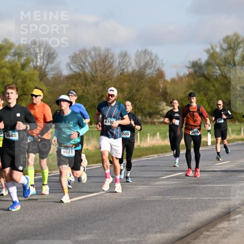 12.04.2026 - 45. Internationalen Wilhelmsburger Insellauf Dr. Thomas Lammeyer http://msf.ph/oto/9431987 12.04.2026 09:13:34 Laufen 33, 5603, 4190, 5685, 3025, 4621, 3585, 3958, 4296 meine-sportfotos.de