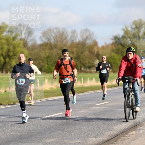 12.04.2026 - 45. Internationalen Wilhelmsburger Insellauf Dr. Thomas Lammeyer http://msf.ph/oto/9432003 12.04.2026 09:13:37 Laufen 4196, 3585, 3958 meine-sportfotos.de