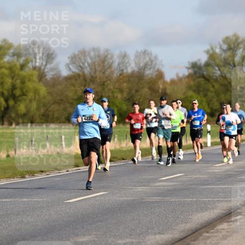 12.04.2026 - 45. Internationalen Wilhelmsburger Insellauf Dr. Thomas Lammeyer http://msf.ph/oto/9432039 12.04.2026 09:13:42 Laufen  meine-sportfotos.de