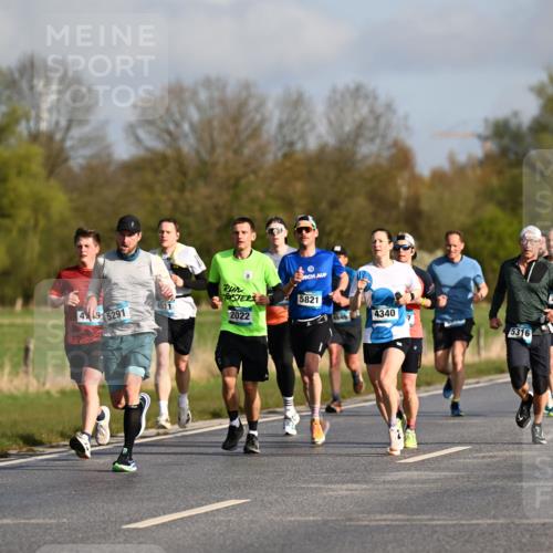 12.04.2026 - 45. Internationalen Wilhelmsburger Insellauf Dr. Thomas Lammeyer http://msf.ph/oto/9432049 12.04.2026 09:13:45 Laufen 361, 5609, 5821, 2022, 4340, 5316, 49, 5291 meine-sportfotos.de