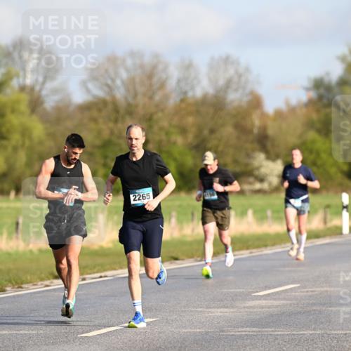 12.04.2026 - 45. Internationalen Wilhelmsburger Insellauf Dr. Thomas Lammeyer http://msf.ph/oto/9432079 12.04.2026 09:13:50 Laufen 6, 2265, 1150 meine-sportfotos.de