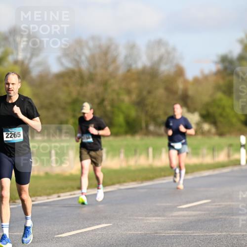 12.04.2026 - 45. Internationalen Wilhelmsburger Insellauf Dr. Thomas Lammeyer http://msf.ph/oto/9432088 12.04.2026 09:13:52 Laufen 2265 meine-sportfotos.de