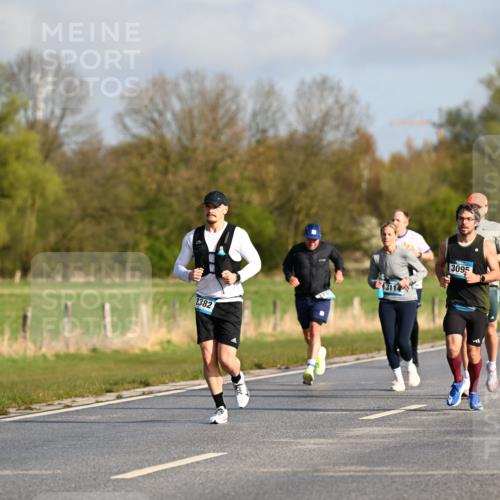 12.04.2026 - 45. Internationalen Wilhelmsburger Insellauf Dr. Thomas Lammeyer http://msf.ph/oto/9432118 12.04.2026 09:13:57 Laufen 2382, 3114, 3095 meine-sportfotos.de