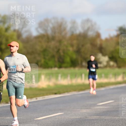 12.04.2026 - 45. Internationalen Wilhelmsburger Insellauf Dr. Thomas Lammeyer http://msf.ph/oto/9432146 12.04.2026 09:14:02 Laufen 3095, 4651 meine-sportfotos.de
