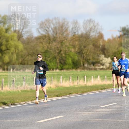 12.04.2026 - 45. Internationalen Wilhelmsburger Insellauf Dr. Thomas Lammeyer http://msf.ph/oto/9432156 12.04.2026 09:14:05 Laufen 4995, 5742, 3133, 2317 meine-sportfotos.de