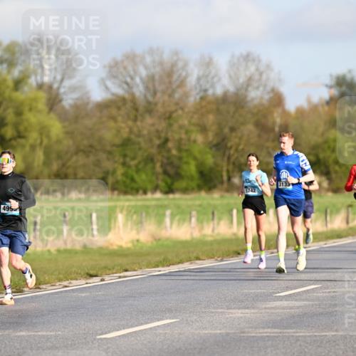 12.04.2026 - 45. Internationalen Wilhelmsburger Insellauf Dr. Thomas Lammeyer http://msf.ph/oto/9432166 12.04.2026 09:14:06 Laufen 4995, 5742, 3133, 2317, 66 meine-sportfotos.de