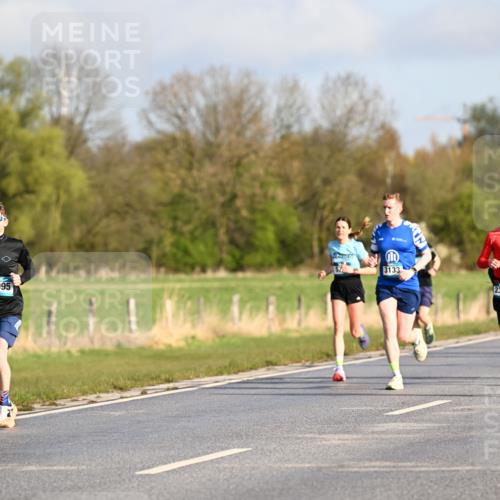 12.04.2026 - 45. Internationalen Wilhelmsburger Insellauf Dr. Thomas Lammeyer http://msf.ph/oto/9432167 12.04.2026 09:14:06 Laufen 4995, 3133, 2317 meine-sportfotos.de
