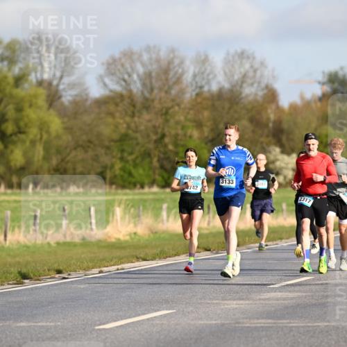 12.04.2026 - 45. Internationalen Wilhelmsburger Insellauf Dr. Thomas Lammeyer http://msf.ph/oto/9432172 12.04.2026 09:14:07 Laufen 3133, 3081, 742, 2317, 904, 3034, 4766 meine-sportfotos.de