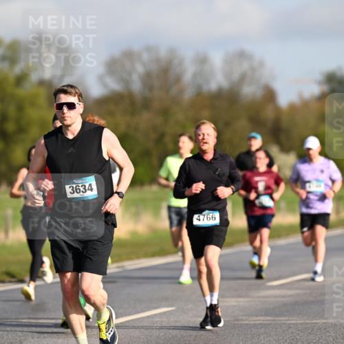 12.04.2026 - 45. Internationalen Wilhelmsburger Insellauf Dr. Thomas Lammeyer http://msf.ph/oto/9432195 12.04.2026 09:14:11 Laufen 3133, 3634, 4766 meine-sportfotos.de